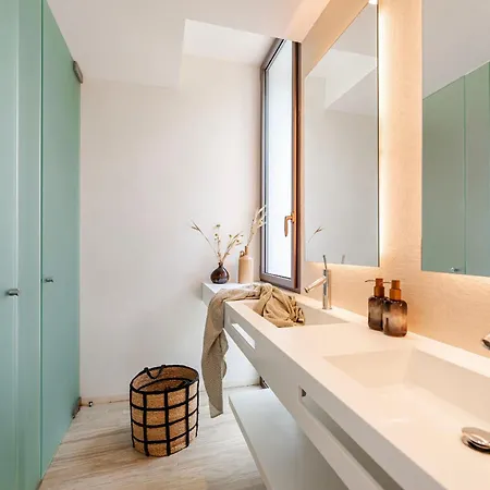 Calma * 산트 요렌소 드 발라피아